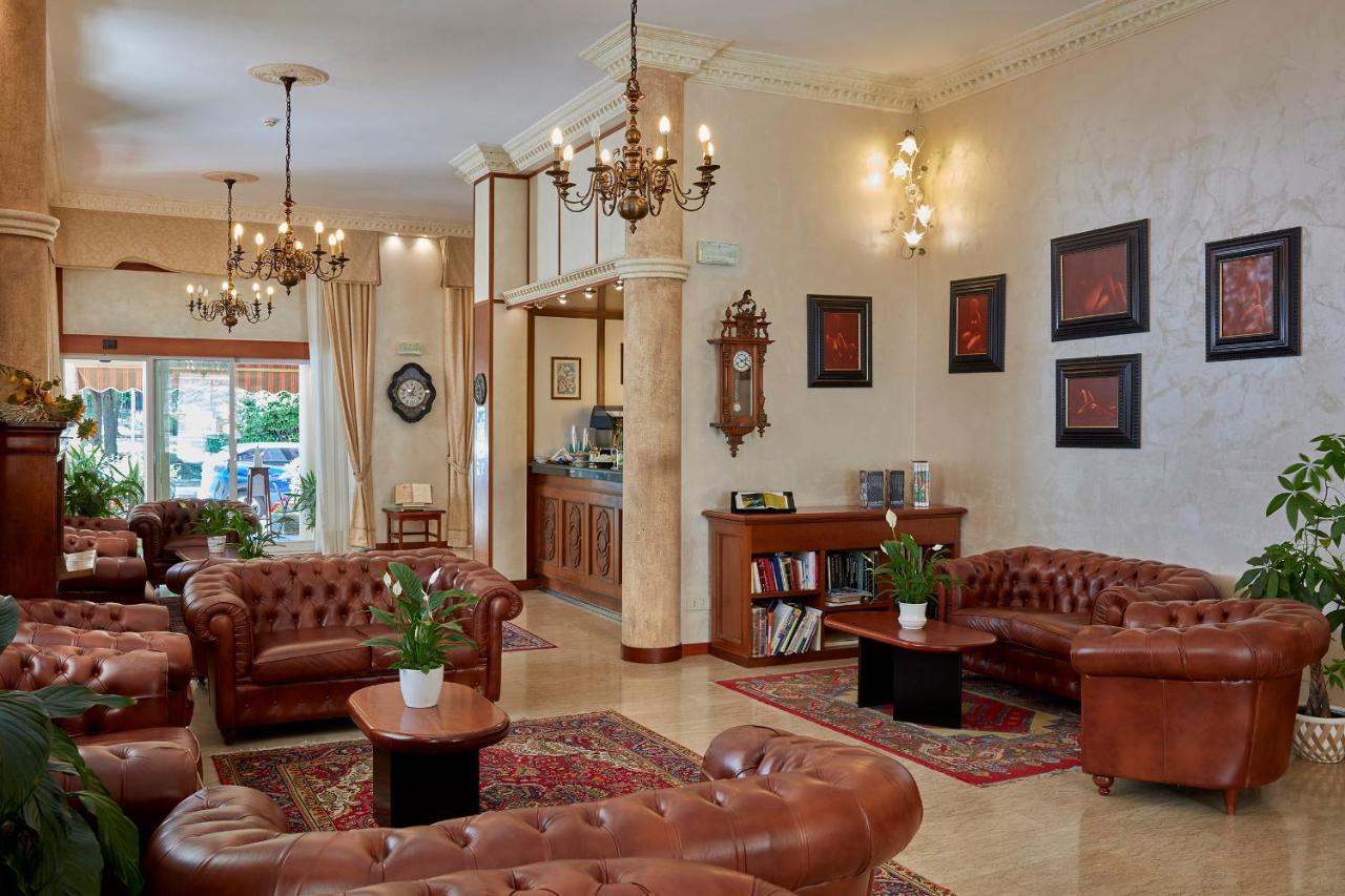 Hotel Plaza Tabiano Terme Εξωτερικό φωτογραφία